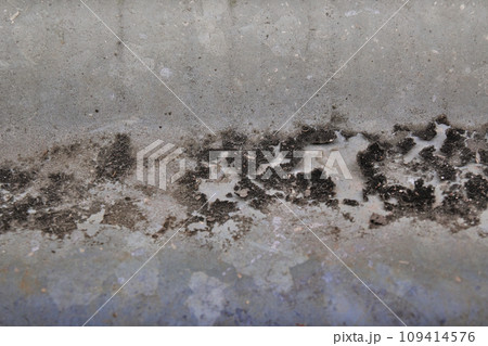 Grunge cracked wall Grunge cracked wall 109414576