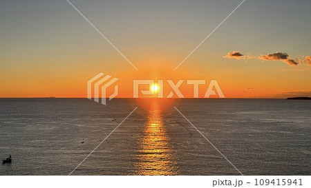 海からの日の出(ライジングサン、RisingSun)【高画質】 海からの日の出(ライジングサン、RisingSun)【高画質】 109415941