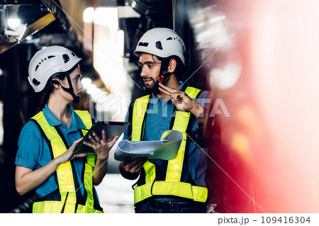 Workers Factory or Engineering work at factory site check up machine Workers Factory or Engineering work at factory site check up machine 109416304