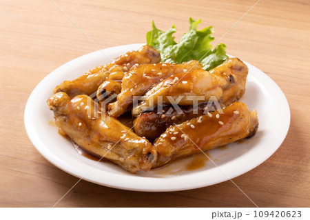 鶏手羽中の甘辛焼き 109420623