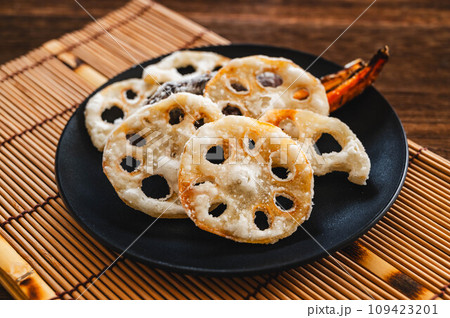 蓮根のから揚げ 蓮根のから揚げ 109423201