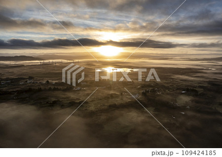 Aerial view of a foggy Bonny Glen by Portnoo in County Donegal - Ireland 109424185