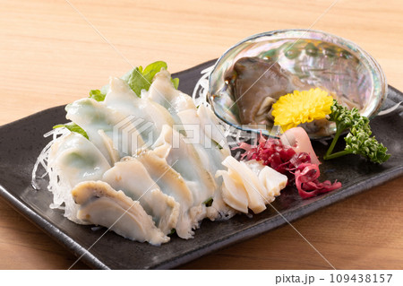 活アワビ 刺身 (韓国産 養殖) 活アワビ 刺身 (韓国産 養殖) 109438157