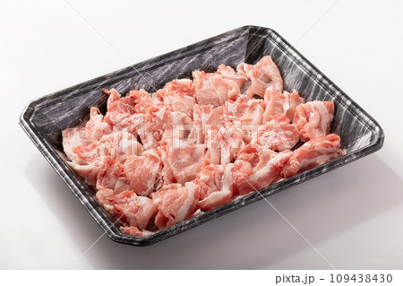 山形県産　庄内豚　肩ロース切り落とし（しゃぶしゃぶ用） 109438430