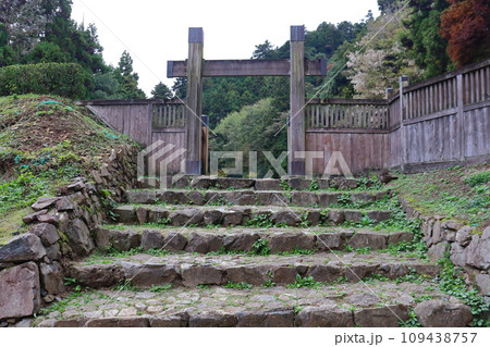八王子城 居館地区の冠木門 八王子城 居館地区の冠木門 109438757