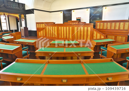 【旧県会議事堂 (旧山口県議会議事堂)】 山口県山口市滝町 109439716