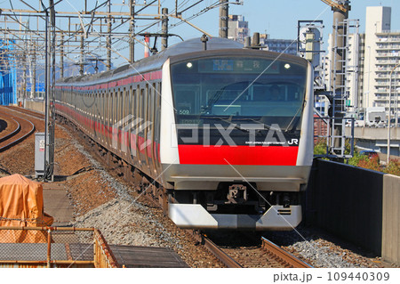京葉線を走行する車両 109440309