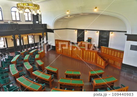 【旧県会議事堂 (旧山口県議会議事堂)】 山口県山口市滝町 109440983