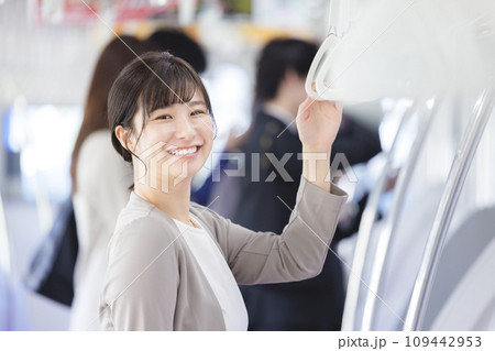 電車 撮影協力・京王電鉄株式会社 電車 撮影協力・京王電鉄株式会社 109442953