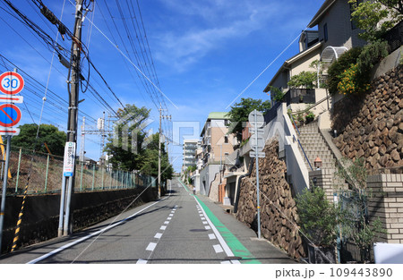 西宮市　高塚町の住宅地 109443890