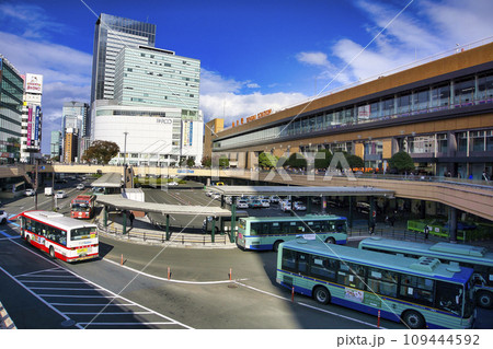 新しくなった仙台駅、西口のバスロタリー 新しくなった仙台駅、西口のバスロタリー 109444592