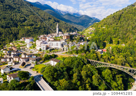 General view of Intragna village in Swiss Alps in summer 109445285