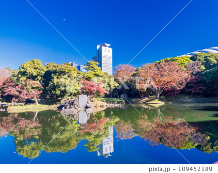（東京）紅葉が美しい・小石川後楽園 109452189