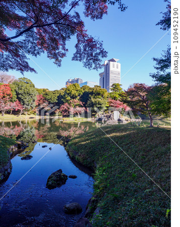（東京）紅葉が美しい・小石川後楽園 109452190