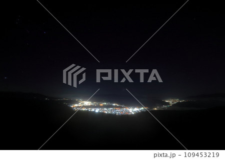 高ボッチ高原からの諏訪湖畔夜景／長野県塩尻市 109453219