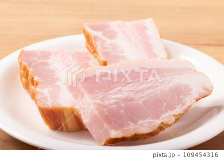 厚切りベーコン 厚切りベーコン 109454316