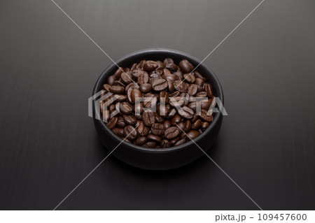 Dark roasted coffee beans 109457600
