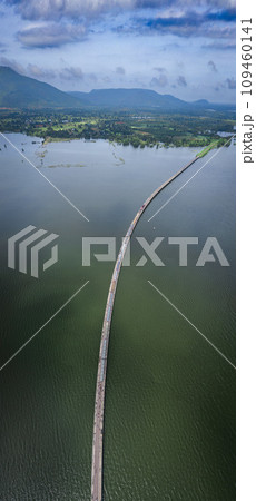 Aerial view of the floating train in Pasak Chonlasit Dam, Lopburi, Thailand Aerial view of the floating train in Pasak Chonlasit Dam, Lopburi, Thailand 109460141