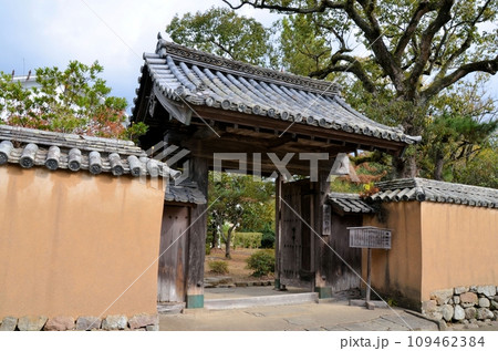 学習館 藩校の門 学習館 藩校の門 109462384