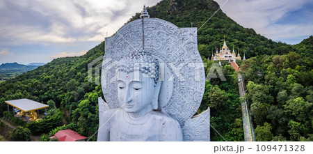 Aerial view of Wat Tham Phrathat Khao Prang temple in Lopburi, Thailand 109471328