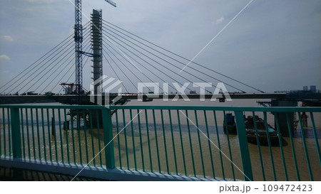 ミャンマー 109472423