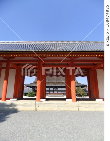 京都御所　紫宸殿と承明門 109474985