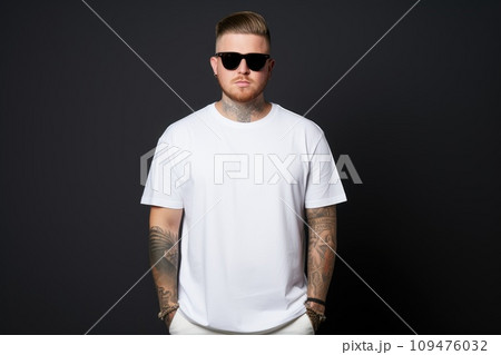 a person wearing canvas white shirt for mockup, .AI generative 109476032