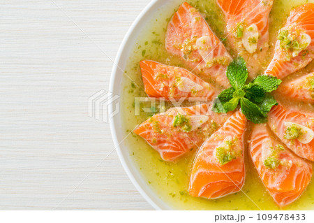 Spicy Salmon in Seafood Salad Sauce Spicy Salmon in Seafood Salad Sauce 109478433
