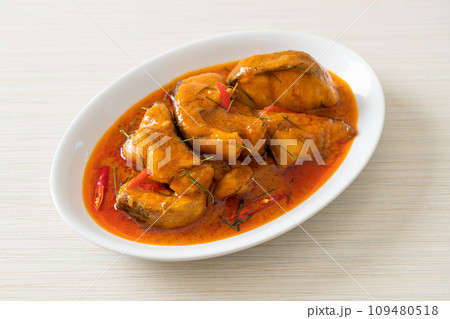 Redtail Catfish Fish in Dried Red Curry Sauce that called Choo Chee 109480518