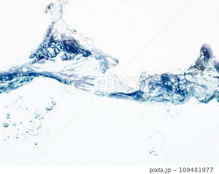 波打つ水 流れ 波打つ水 流れ 109481977