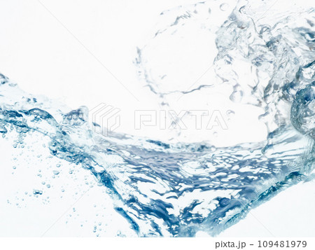 波打つ水　流れ　 109481979