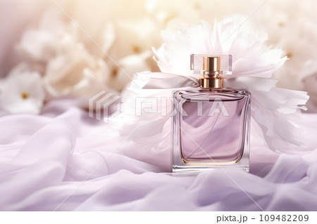 フレグランスアロマの香水ボトルイメージ フレグランスアロマの香水ボトルイメージ 109482209