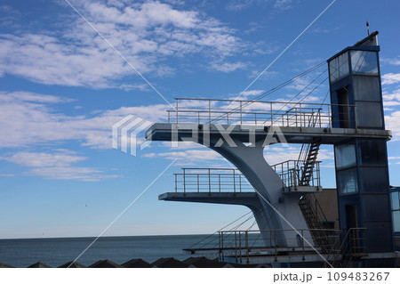Diving boards on a sunny day Diving boards on a sunny day 109483267