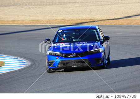 CIVIC eHEV 109487739
