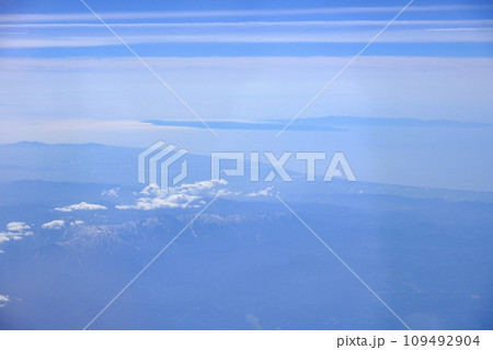 上空から見た佐渡島 上空から見た佐渡島 109492904
