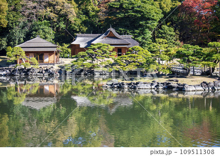 東京都 浜離宮恩賜庭園 潮入りの池 東京都 浜離宮恩賜庭園 潮入りの池 109511308
