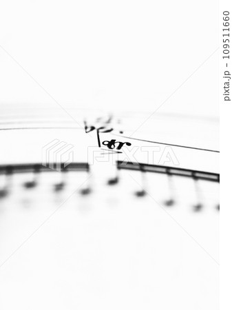 音楽が聴こえるような楽譜の造形 音楽が聴こえるような楽譜の造形 109511660