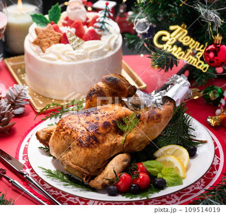 ローストチキンとクリスマスケーキ 109514019