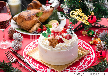 クリスマスケーキとローストチキン 109514021