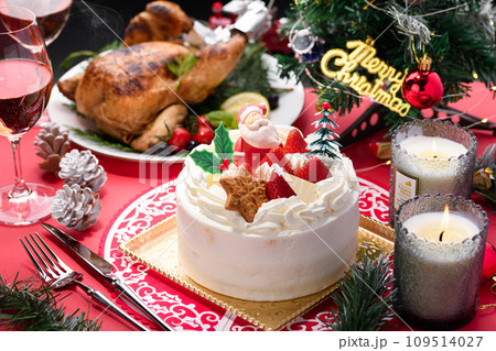 クリスマスケーキとローストチキン 109514027