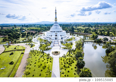 Wat Saeng Tham Wang Khao Khiao or Phra Maha Chedi Si Saeng Tham in Nakhon Ratchasima, Thailand 109515085