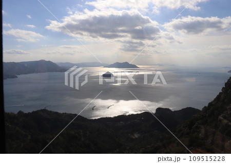 弥山から見る瀬戸内海　宮島　世界遺産　広島県 109515228