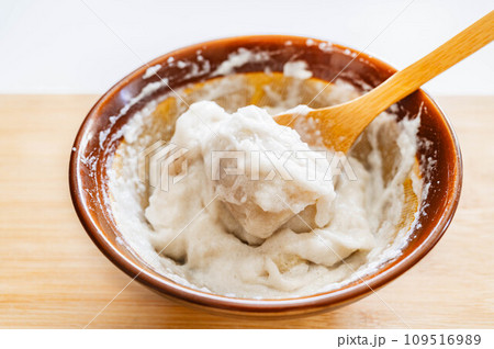 里芋に里芋を和える 109516989