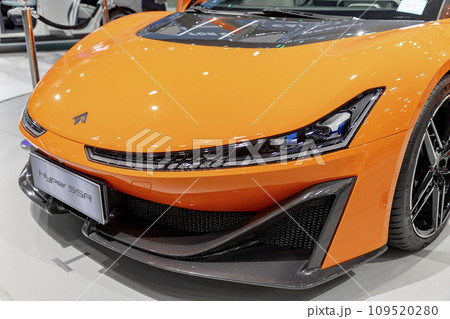 the headlights and the hood of a sports car 109520280