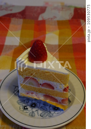 イチゴのショートケーキ イチゴのショートケーキ 109530775