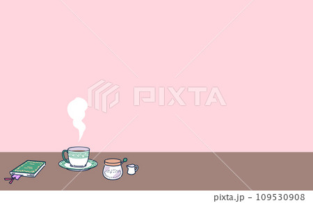 レトロな喫茶店のテーブルの上にコーヒーと文庫本 109530908