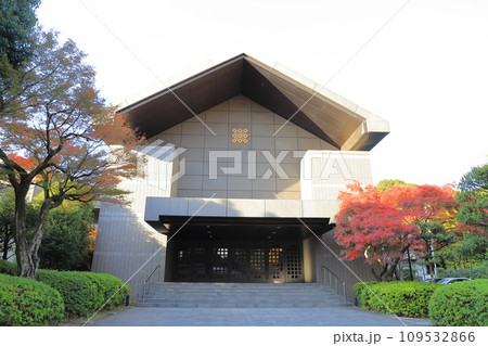 護国寺（ごごくじ）の桂昌殿　東京都文京区　 109532866