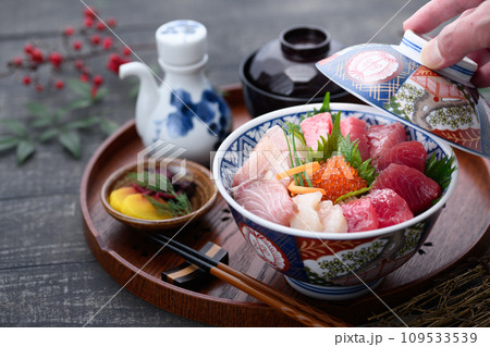 海鮮丼 109533539