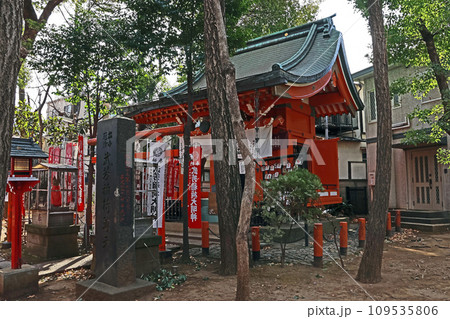 雑司ヶ谷鬼子母神堂（豊島） 109535806