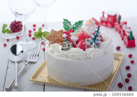 クリスマスケーキ クリスマスケーキ 109536860